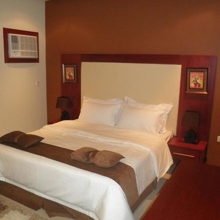 Al Muhaidb Al Nadwa Riad Exterior foto
