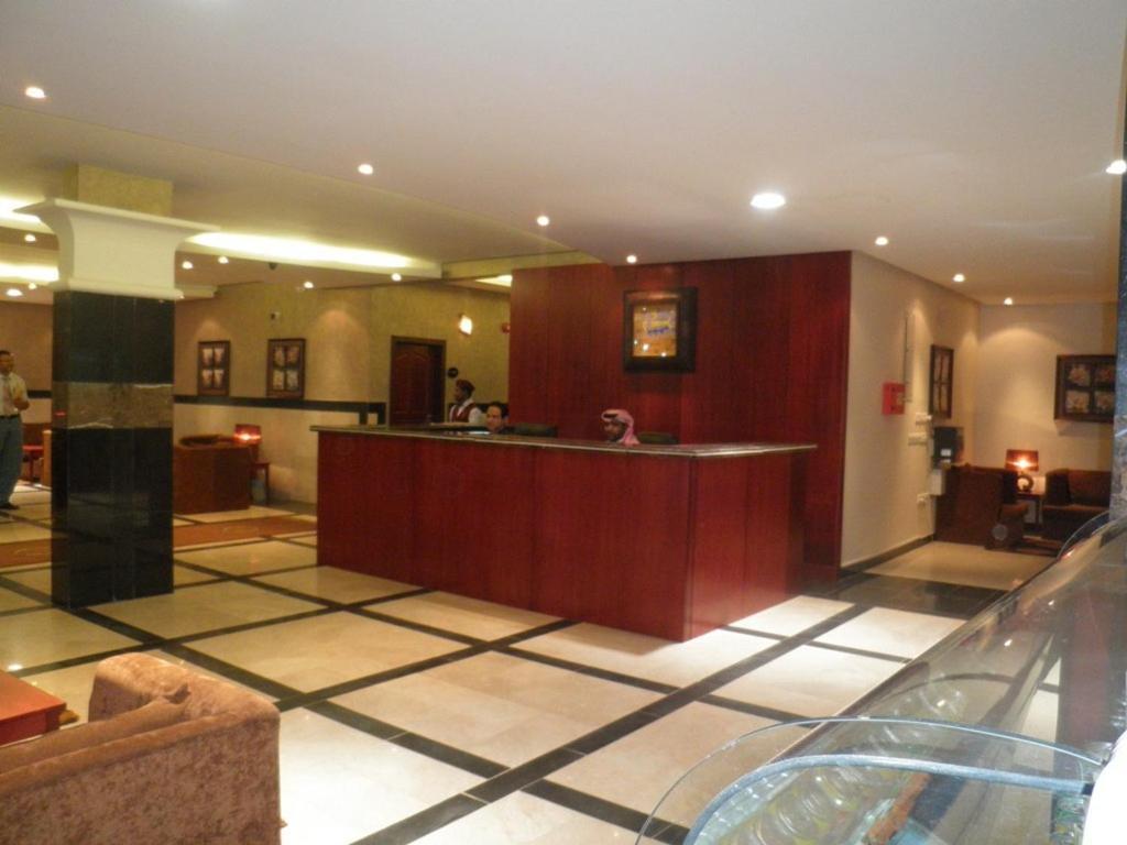 Al Muhaidb Al Nadwa Riad Exterior foto