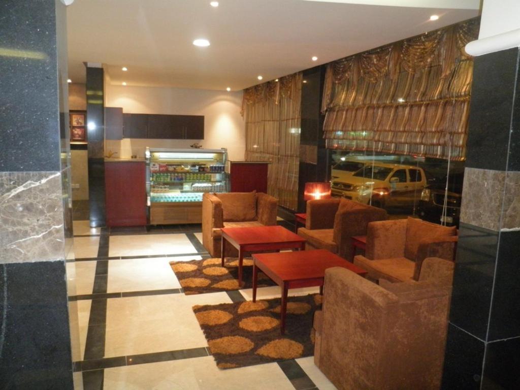 Al Muhaidb Al Nadwa Riad Exterior foto