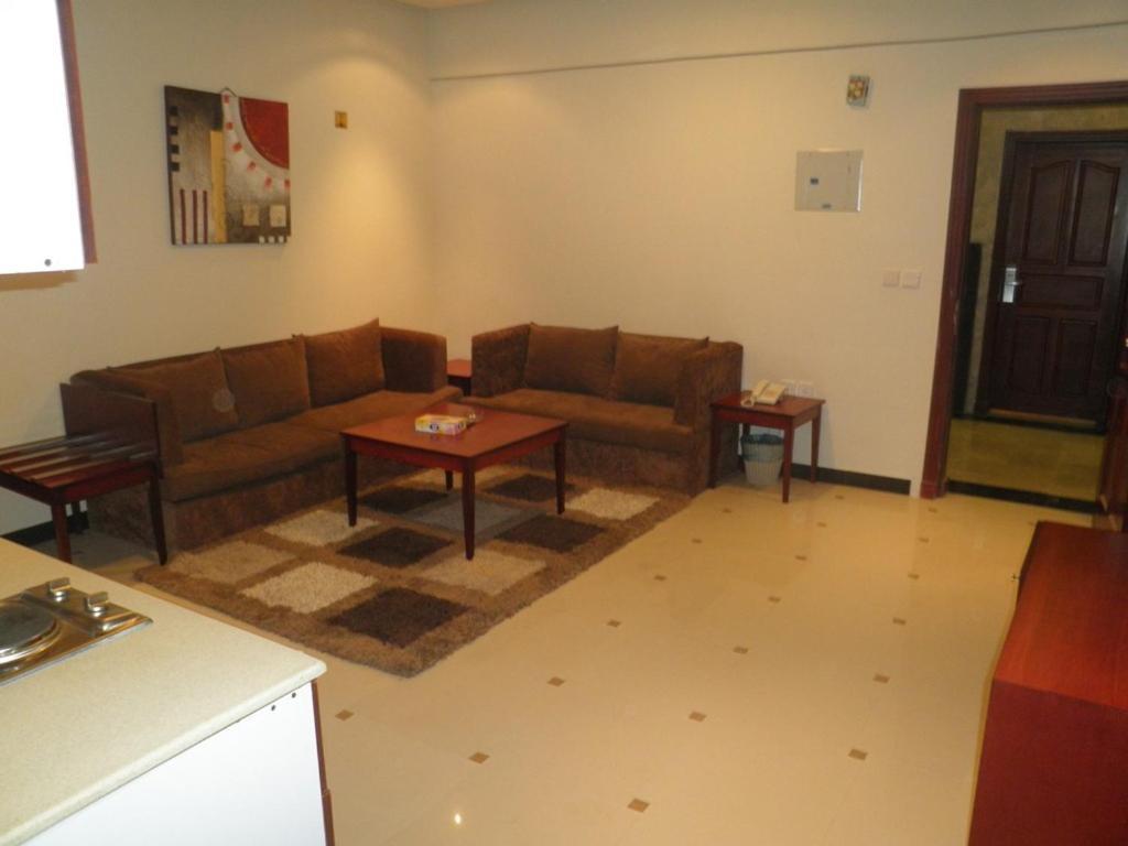 Al Muhaidb Al Nadwa Riad Exterior foto