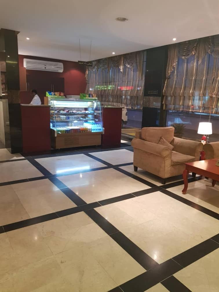 Al Muhaidb Al Nadwa Riad Exterior foto